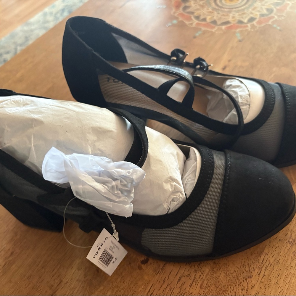 Torrid Size 9.5 Black Heels with Elegant Mesh Design